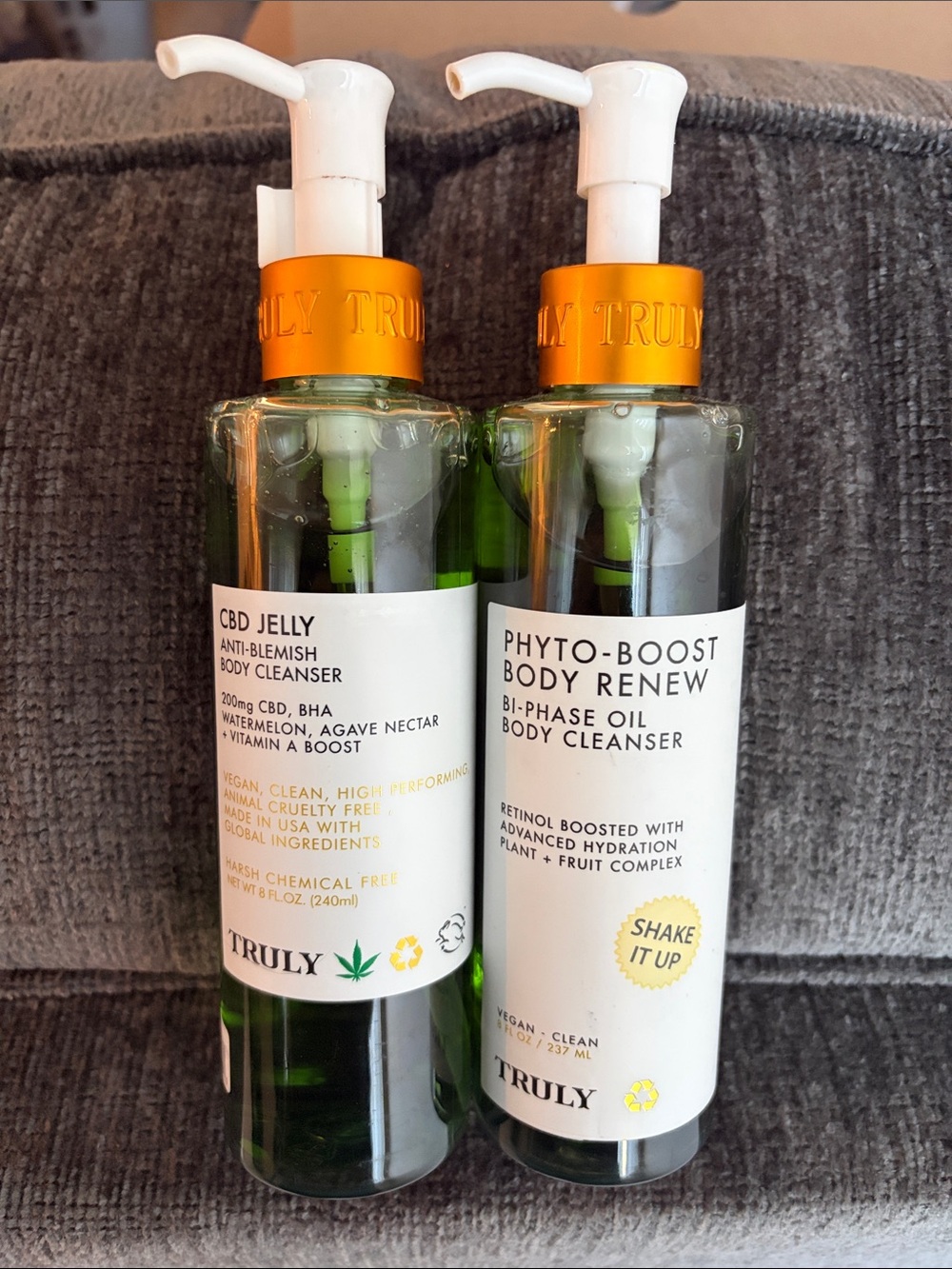 Truly Beauty Body Cleansers- Jelly Anti-Blemish & Bi-Phase Oil Body Renew 8oz ea